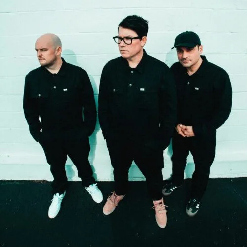 Dive Into Emo Depths at The STRAT: Hawthorne Heights Turns Swim & Social into Heartfelt Hangs and Horoscope Talks
