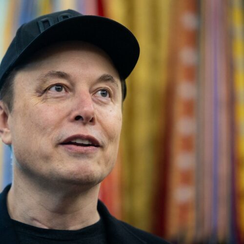 Elon Musk’s Mysterious Black Eye at the White House: Cosmic Clash or Just a Wild PR Stunt?