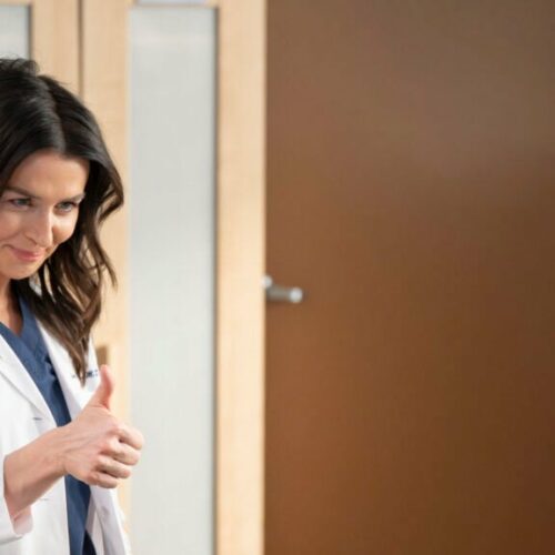 Grey’s Anatomy S21E16 Recap: Which Dad’s Crisis Will Break the Sterile Drama or Just Lead to Another Soap Opera Meltdown?
