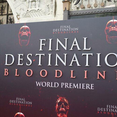 “Is This Real Life or Just Horror Karma? Ceiling Crashes During ‘Final Destination’—And No, It’s Not a Spoiler!”