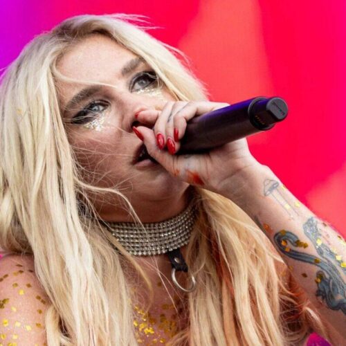 Kesha Drops Her Shirt and Astrology Forecast—What’s She Trying to Tell Us This Tour?