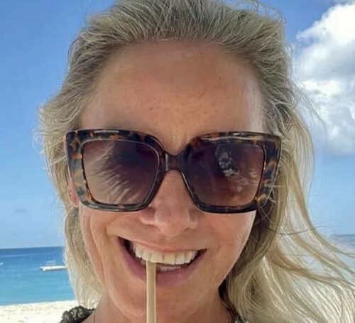 54-Year-Old Actress Drops Truth Bomb: Why Dating Your Own Age Is a Cosmic Disaster Waiting to Happen
