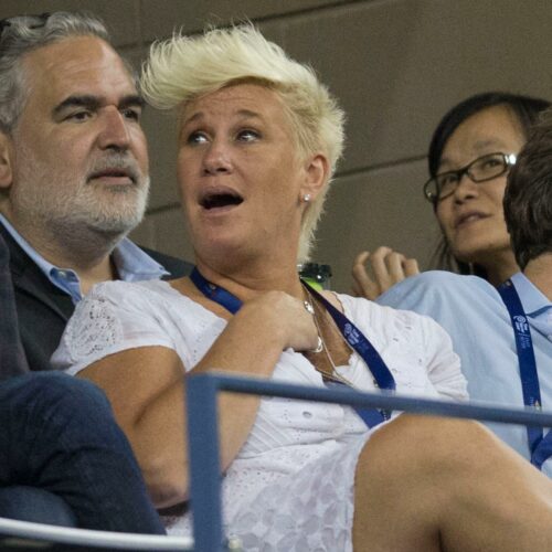 Anne Burrell’s Final Selfie Has Fans Shook — Healthy, Vivacious, and Mysteriously Different Than Ever Before!