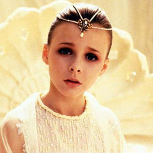 From Hollywood Darling to Mystery: Why This Iconic Child Star Vanished After Disturbing Fan Encounters—You Won’t Believe What Happened Next!