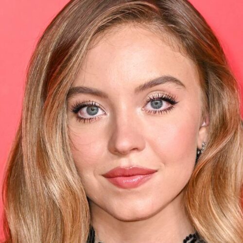 Sydney Sweeney Spills the Tea: How Filming Nude Scenes Turned Her Life Into a Cosmic Plot Twist You Didn’t See Coming!