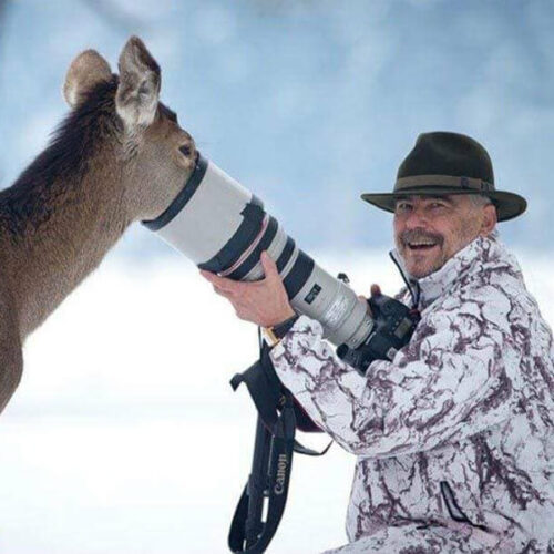 These Animals Stare Down the Camera Like You Just Ruined Their Entire Day—And Astrology Explains Why They’re Such Divas!