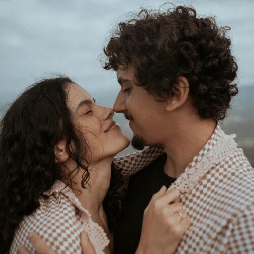 14 Personality Secrets That Make You an Unstoppable Woman Magnet—And You Didn’t Even Know It!