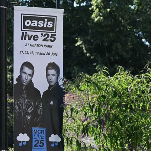 American Calls Oasis Fans ‘Wild Animals’—Is This Rockstar Losing It or Just Reading Their Zodiac Signs?