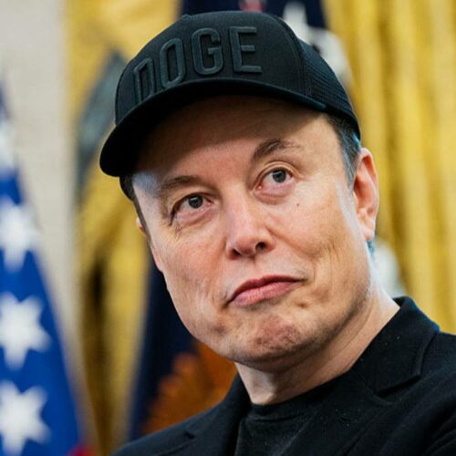 Elon Musk Ditches Mega-Mansions for a £37,000 Tiny House—And the Reason Will Leave You Starstruck!