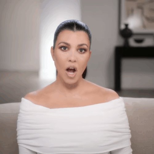 Is Kourtney Kardashian’s Italy Selfie Hiding a Secret Baby Bump—or Just Carb Creep? Fans Are Divided!