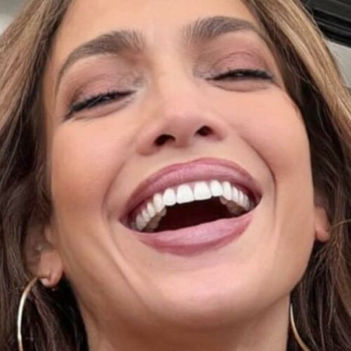 Jennifer Lopez Ignites July 4th Fireworks—But It’s Her ‘Cupcakes’ That Set Social Media Ablaze!