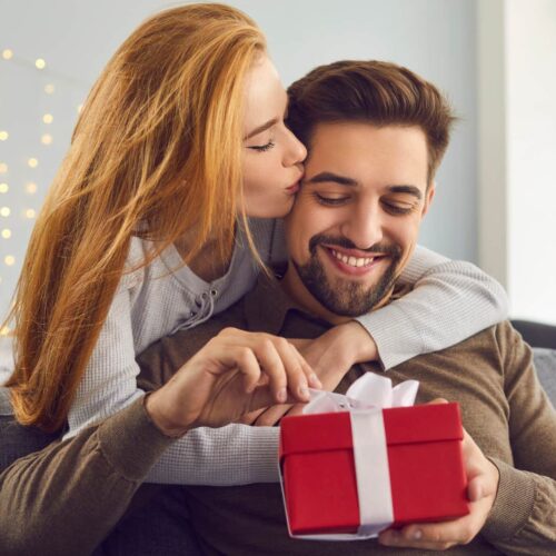 11 Sneaky Things Wives Do Without Warning That Instantly Make Husbands Feel Like Kings (And No, It’s Not What You Think)