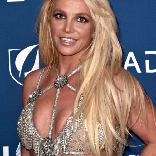 Britney Spears Unleashes Chaos with Celestial Fury—What’s Brewing in Her Cosmic Backyard?