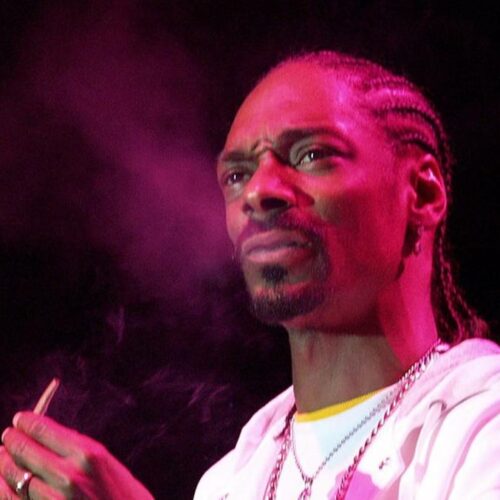 Snoop Dogg Drops a Stoner Bombshell: The One Legend Who Actually Out-Smoked the Doggfather!