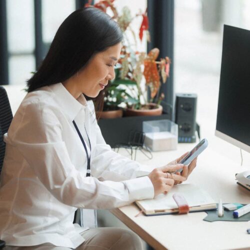 Why Only These 7 Remote Worker Habits Separate You from the Slackers—A CEO Spills the Tea!