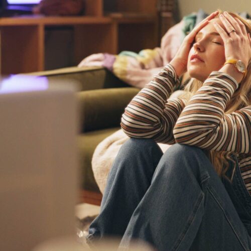 11 Dead Giveaways in Her House That Scream ‘Life Done Beat Me Down’—You Won’t Believe #7!