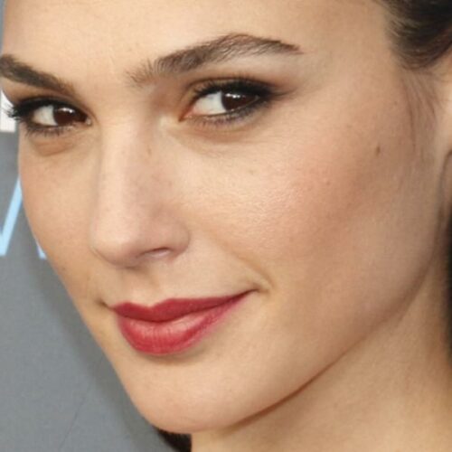 Gal Gadot’s Bikini Battle: Why the Internet’s Body-Shaming Drama Just Took a Cosmic Twist You Didn’t See Coming