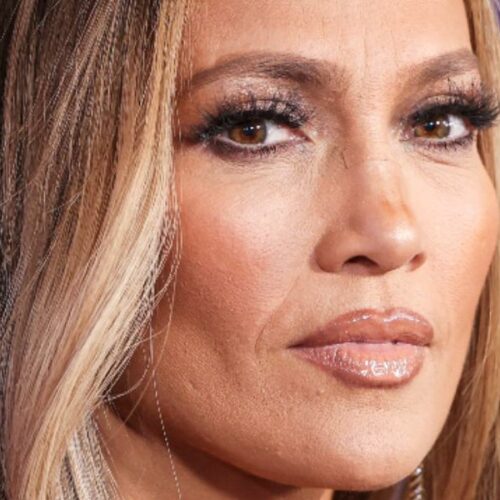 Jennifer Lopez Shimmers in Gold Bikini — But It’s Her “Personality” That’s Got Celeb Watchers Buzzing!