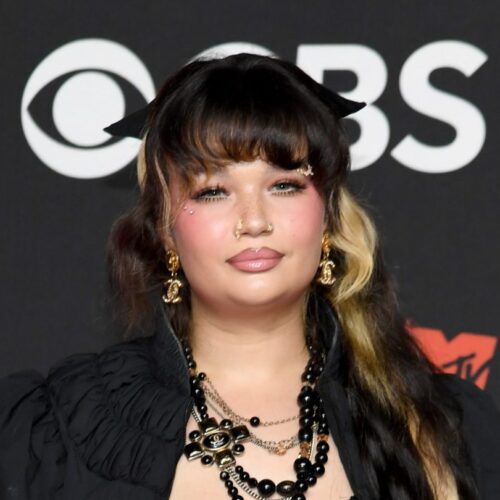 Lola Young Faints Mid-Show—But Wait Until You Hear Her Zodiac Sign’s Wild Excuse!