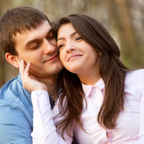 11 Phrases That Instantly Signal She’s Probably Way Too Good to Be Real—And You’d Be Crazy Not to Marry Her