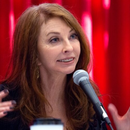 Elvira Throws Shade: Ariana Grande’s “Sorry” Got More Fizz Than Heart—What REALLY Went Down?