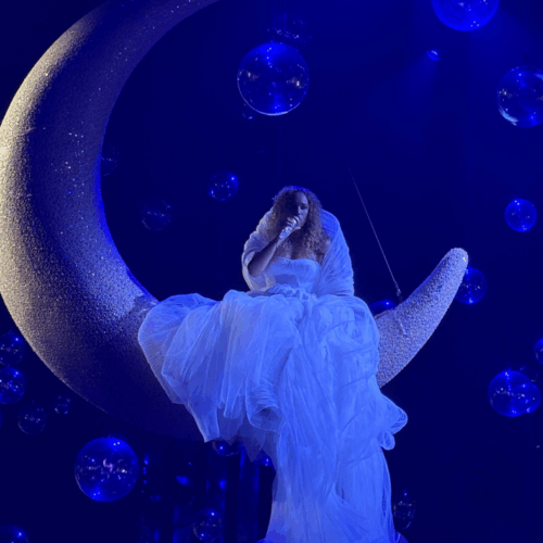 Leona Lewis Transforms Vegas Into a Frosty Fantasy—But Is ‘A Starry Night’ Too Magical to Handle?