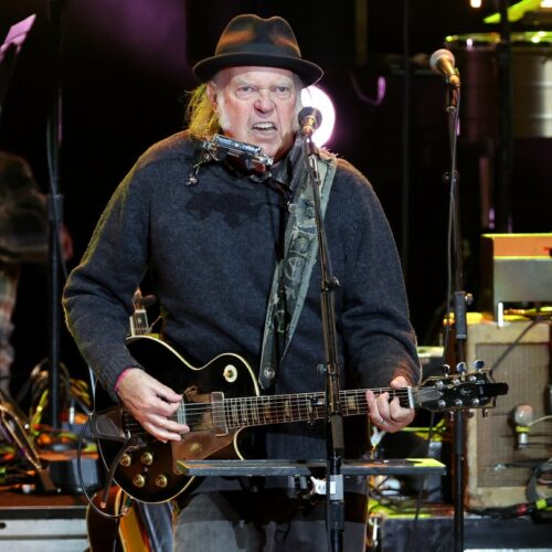 Neil Young to Amazon: “Stick My Music Where the Sun Don’t Shine”—Did He Just Dropkick Big Tech in Their Vinyl Sales?!