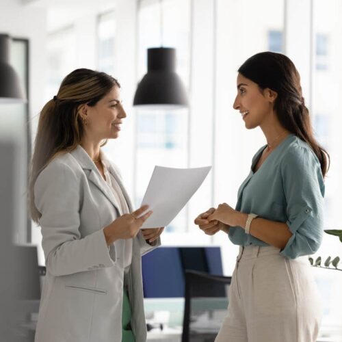 10 Sneaky Signs People Worship You Like a Celebrity (And You’re Totally Missing It)