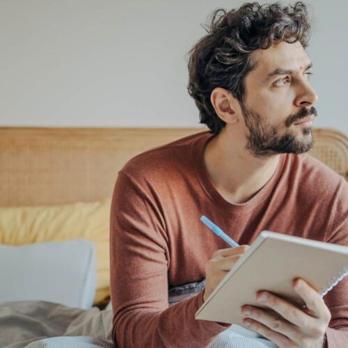 11 Bedtime Habits Smart People Swear By While Everyone Else Sleeps Like a Hot Mess—Are You Brave Enough to Try?