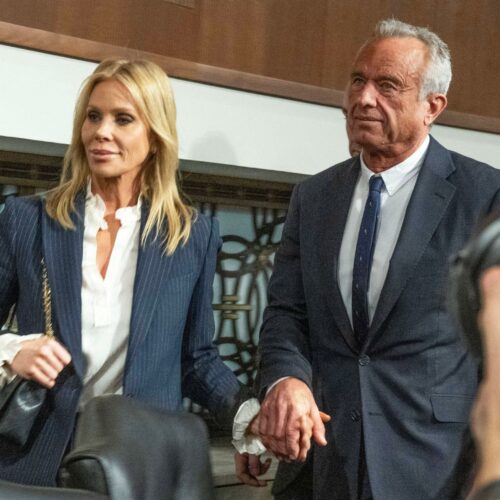 Cheryl Hines Spills the Cosmic Tea: How Her Marriage Survived a Meteor Shower of Scandal and Darkness!