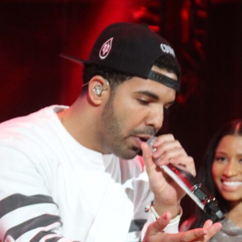 Drake’s New Curly ‘Do Has the Internet Losing Its Mind—Is This a Style Star or a Cosmic Conspiracy?