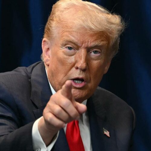 Trump Throws Cosmic Shade at Obama After Poll Shakes Up America’s Favorite—Stars Align or Clash?