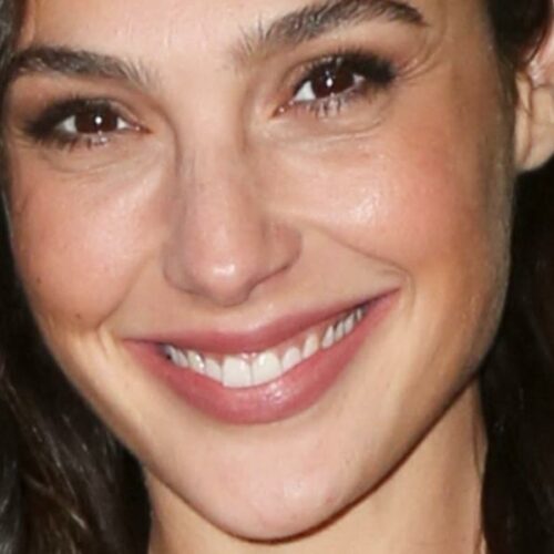 Gal Gadot’s Braless Grass Giggle Has the Internet Asking: Is She Secretly the Universe’s Most Magnetic Beauty Energy?