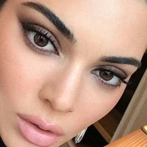 Kendall Jenner’s Poolside Bikini Moment Has Us Asking: Is It Hotter Than Her Leo Sun or Just Global Warming?