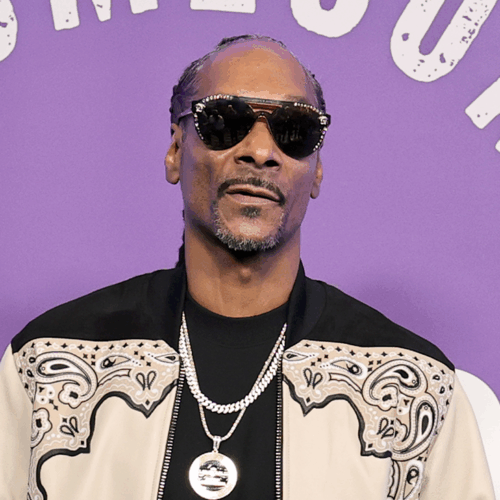 Snoop Dogg Crashes NFL Christmas Halftime&mdash;Guess Which Holiday Song He&rsquo;ll Drop It Like It&rsquo;s Hot To?