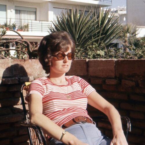 Why the 1970s Were Basically a Happiness Cheat Code—and Why We’re Stuck Playing Life on Hard Mode Now