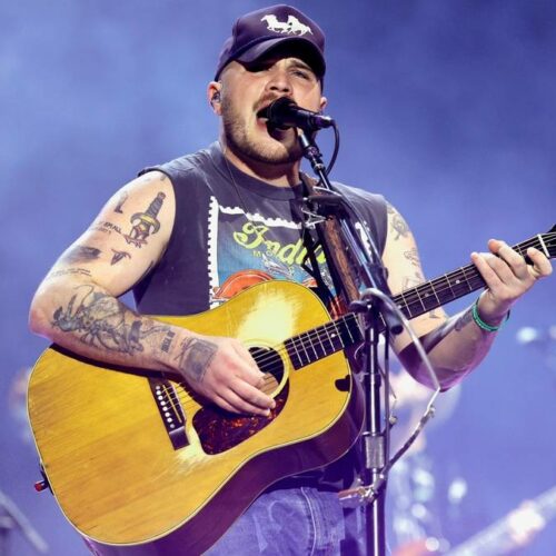 Zach Bryan’s Set List Leak Sparks Ticket Frenzy—Here’s Where to Snag Yours Before They Disappear Like Mercury in Retrograde!