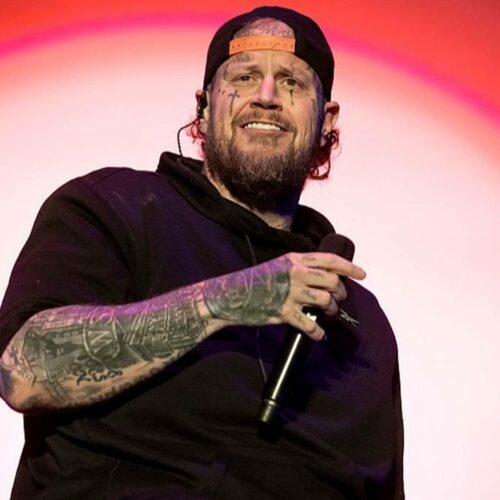 Jelly Roll’s Shocking Bedroom Confession Triggered a Jaw-Dropping 300lb Shed—What He Revealed Will Blow Your Mind!