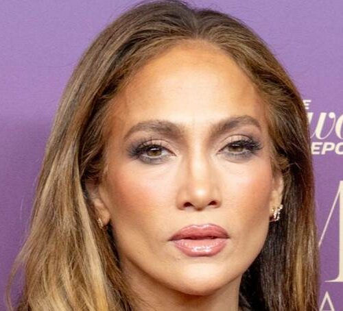 Jennifer Lopez Fires Back with a Wild X-Rated Zinger—Here’s Why She’s ‘Naked All the Time’ and You’re Not Ready for This Truth!