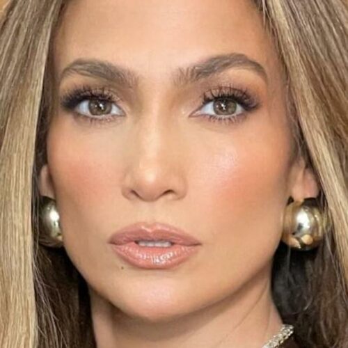Jennifer Lopez&rsquo;s White String Bikini Stroll Sparks Sea of Applause&mdash;Is This the Real Meaning of Venus in Leo?