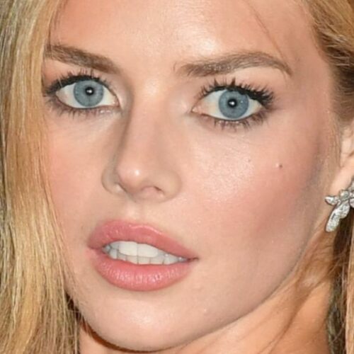 Samara Weaving&rsquo;s Hotel Food Trolley Run: G-String, Heels, and Enough Sass to Make Venus Jealous!