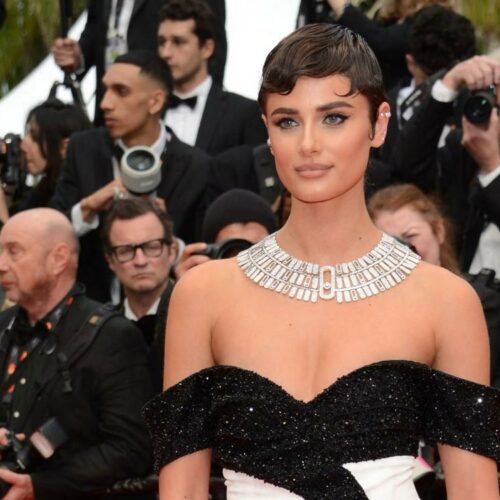 Taylor Hill&rsquo;s Red Bikini Flex: Is It Her Body or That Cosmic Hair Flip Turning Heads?