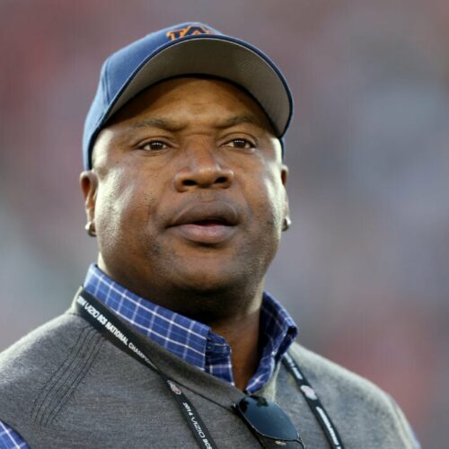 Bo Jackson Drops a Bombshell: Prostate Cancer Diagnosis Has Fans Asking—Is This the End of His Legendary Comeback?