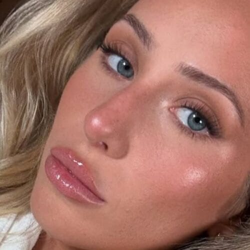 "Alix Earle Strips Down and Soaks Up the Spotlight: Is She Channeling Her Inner Siren?"