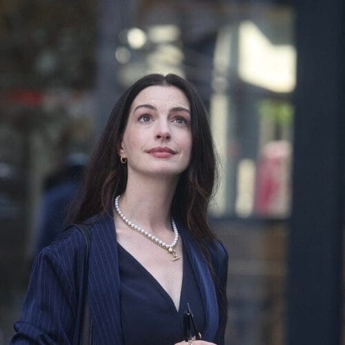 "Inside Anne Hathaway's Stunning Secret: The Ageless Star Reveals Her Shocking Struggle with Body Image!"