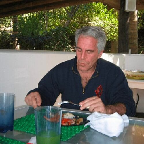 "Behind the Lens: The Chilling Secrets of Epstein’s Photographer Exposed!"