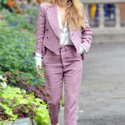 "Blake Lively's Drama Explodes: Justin Baldoni Fights Back Amid 'Bully' Claims and Financial Fallout!"