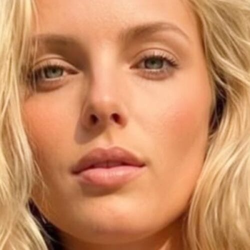 "Deanna Ritter Turns Heads in Braless Crop Top&mdash;You Won't Believe What She's Calling Her &lsquo;Cowboy Pillows&rsquo;!"