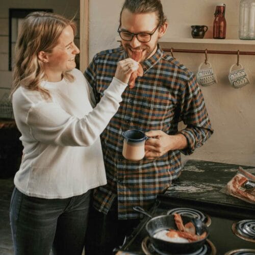 "Discover the Shocking Habit That Happy Couples Toss Aside—Could It Be the Secret to Your Relationship Bliss?"