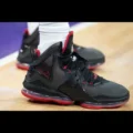 “From Air to Nightmare: Discover LeBron’s Most Shocking Lakers Sneakers Ranked – You Won’t Believe the Bottom of the List!”